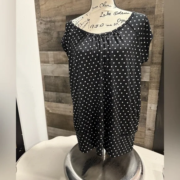 NWT Made By Johnny | Polka Dot Top - Picture 1 of 6